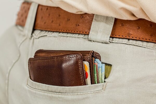 Money speaks louder than words for jobseekers | HR News - HR Magazine | HR Online