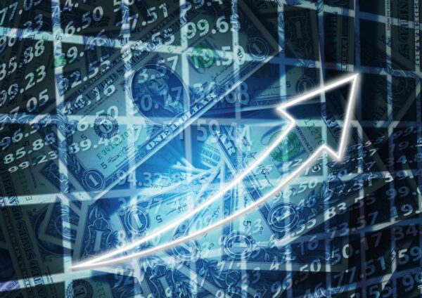 Global and regional salary trends for the Accounting, Banking and Technology Sectors | HR Features - HR Magazine | HR Online