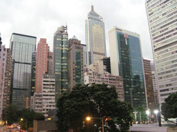 Hong Kong companies pay top wages to finance graduates | HR News - HR Magazine | HR Online