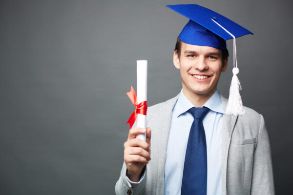 Fresh grad salaries up 9% and positive career outlooks | HR News - HR Magazine | HR Online